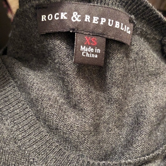 Rock&Republic Gray Leopard Studded Sweater Sz Xs EUC - Picture 7 of 7